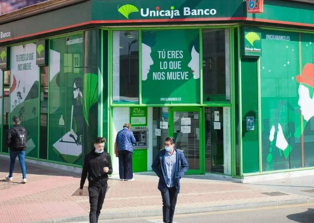 Sucursal de la entidad. - Unicaja Banco