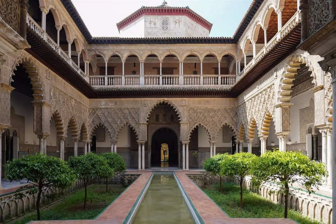 Patio de las Doncellas del Alc&aacute;zar de Sevilla a 13 de marzo 2020. - EDUARDO BRIONES / EP 