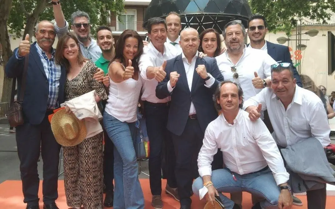 Juan Mar&iacute;n con Julio D&iacute;az. - Cs Andaluc&iacute;a