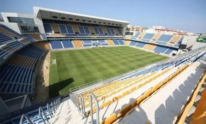 Estadio Nuevo Mirandilla, antiguo Carranza. VIVA