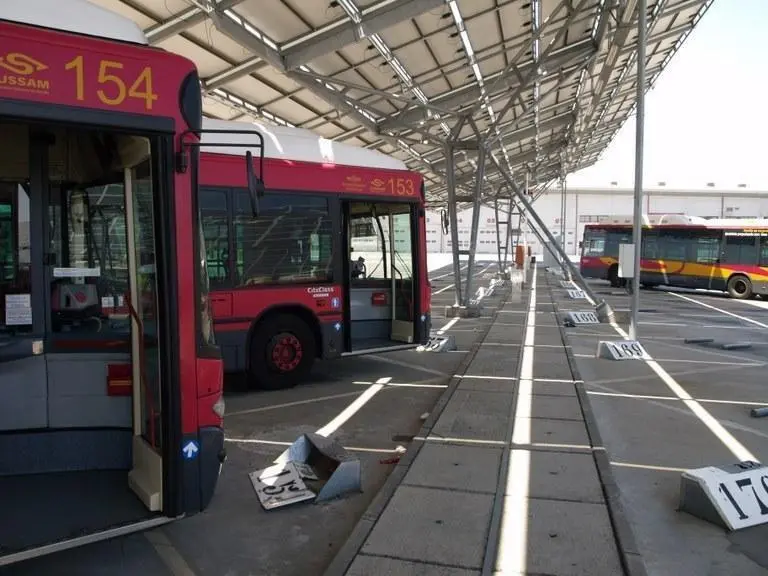 Autobuses de Tussam. - Ayto