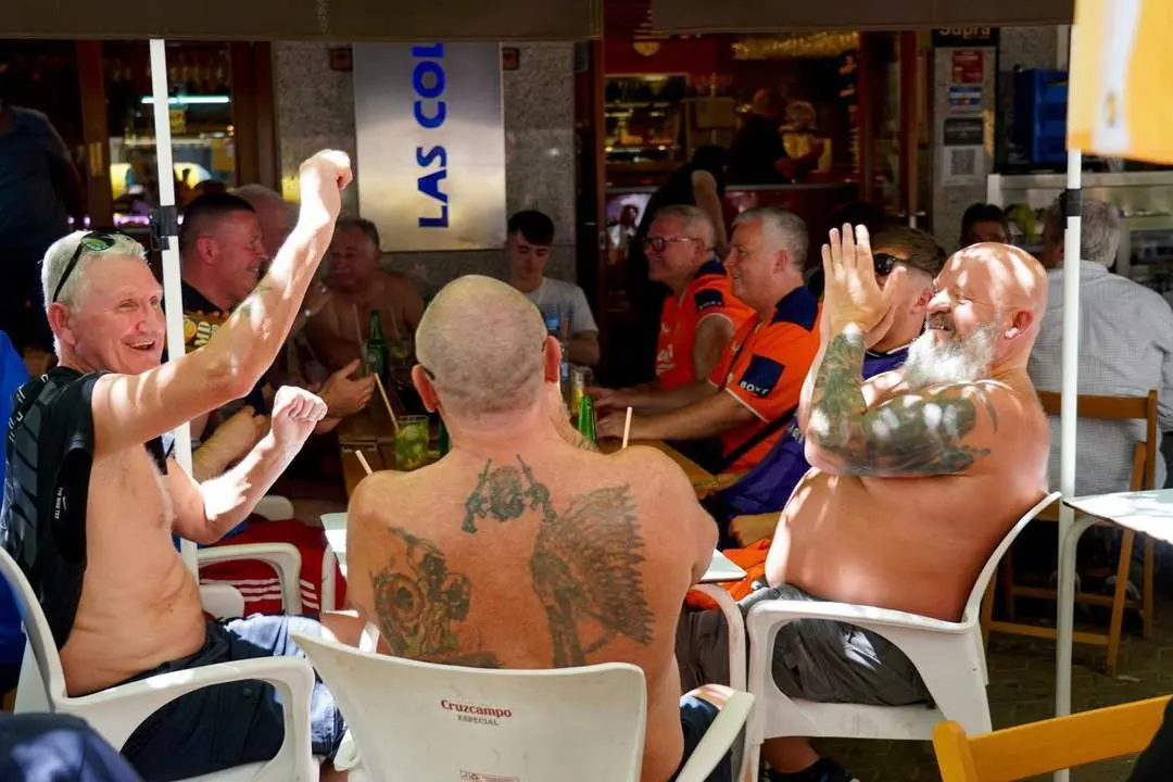 Aficionados del Glasgow Rangers en Sevilla. - EP