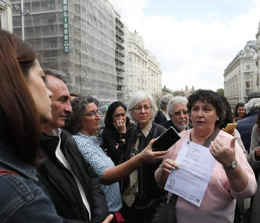 Mar&iacute;a Salmer&oacute;n, en una manifestaci&oacute;n para protestar por no ser indultada, en la Plaza de Cibeles, a 4 de mayo de 2022, en Madrid. - MAR&Iacute;A FERNANDEZ JARA / EP 