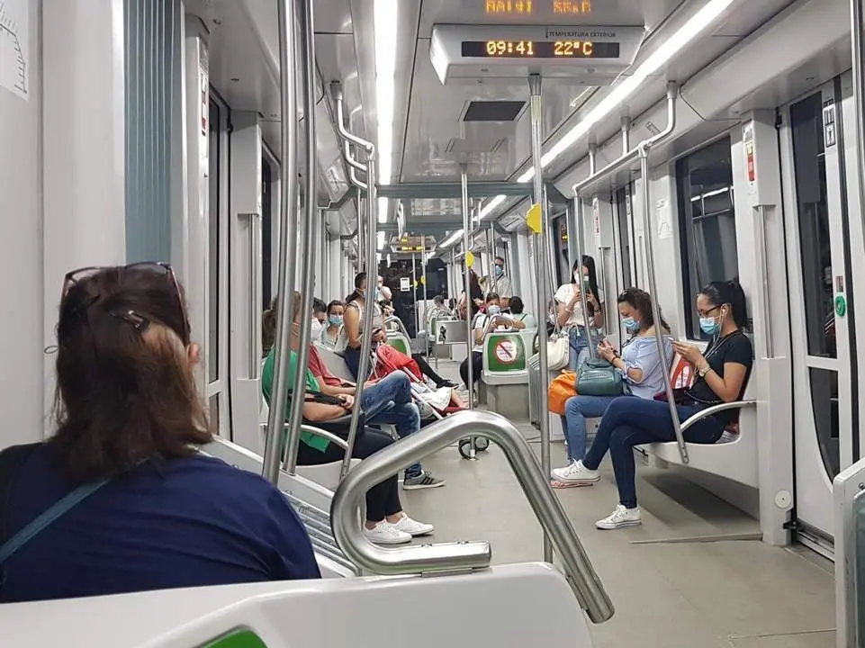 Interior del Metro de Sevilla. - Archivo