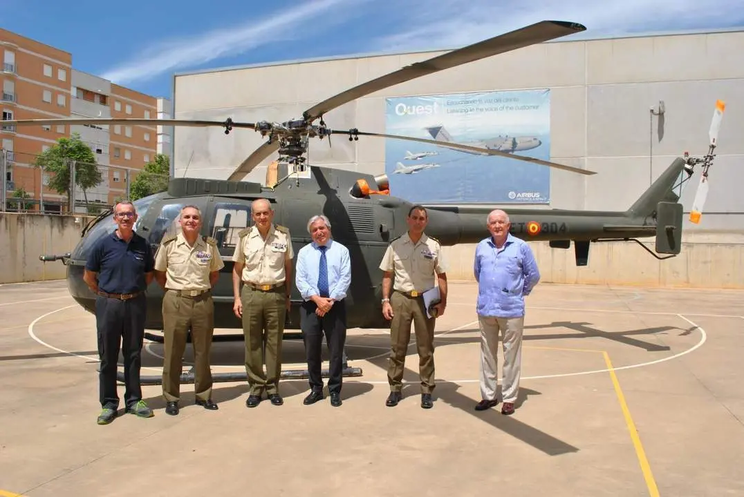 El helic&oacute;ptero donado. - ET