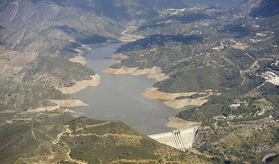 Embalse. - EP
