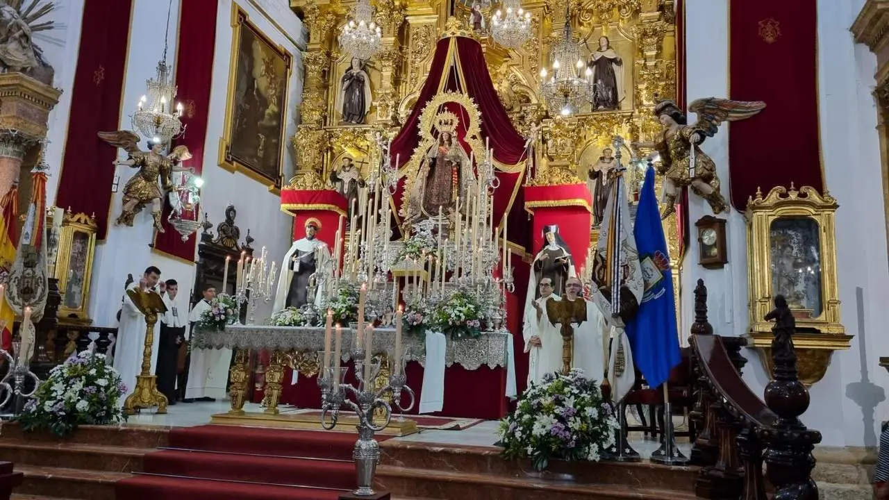 Virgen del Carmen, Patrona de la ciudad y de la Armada. - A. Mar&iacute;n