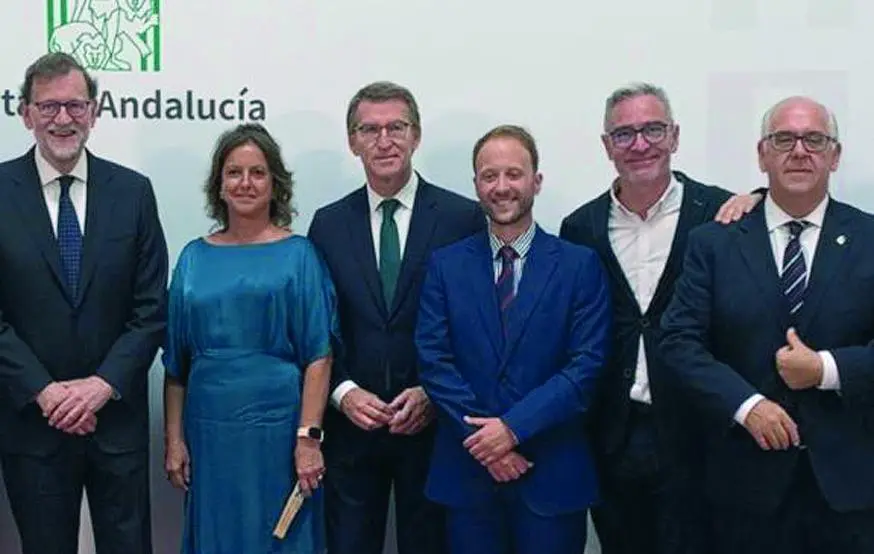 Rajoy, Lina, Feij&oacute;o, &Eacute;rik, Chiqui y Estrella, en la investidura de Juanma. - VIVA JA&Eacute;N