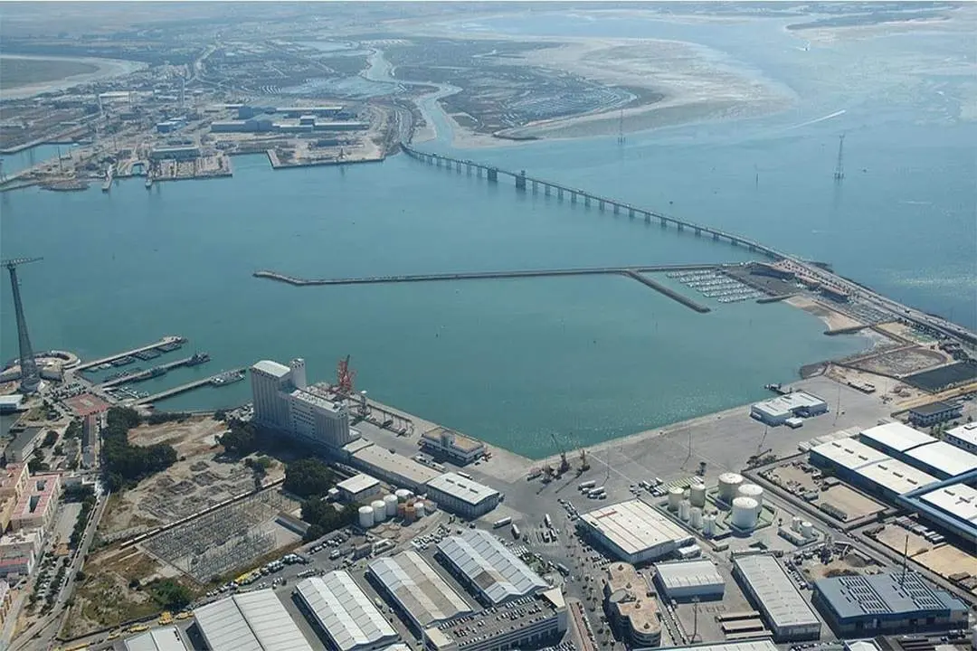 Puerto de C&aacute;diz. - E. P.