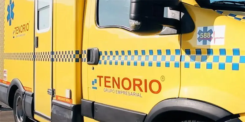 Veh&iacute;culo sanitario de Ambulancias Tenorio. - Servimedia