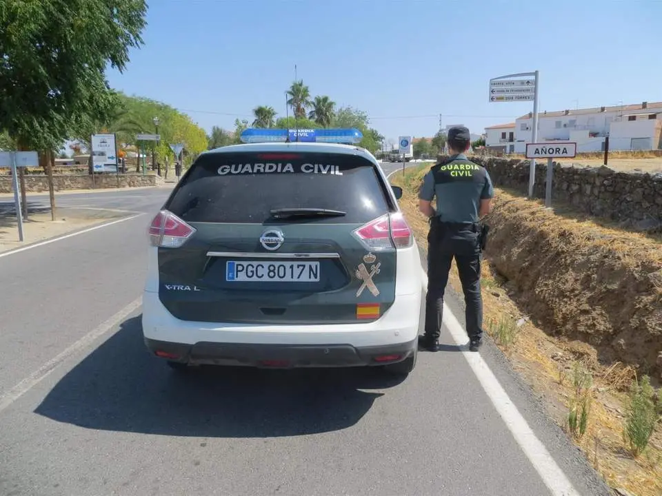 Guardia Civil en A&ntilde;ora. - EP