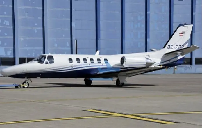 Imagen del avi&oacute;n siniestrado facilitada por la cuenta de Twiter @bizjets101 - @bizjets101