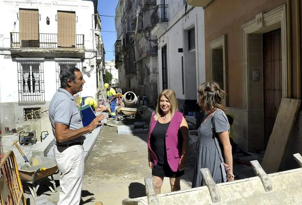 Mamen S&aacute;nchez y Laura &Aacute;lvarez, en Juana de Dios Lacoste.  - Andaluc&iacute;a Informaci&oacute;n