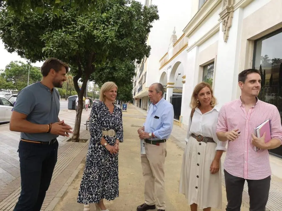 Pelayo a las puertas del Consejo Regulador del Vino - PP