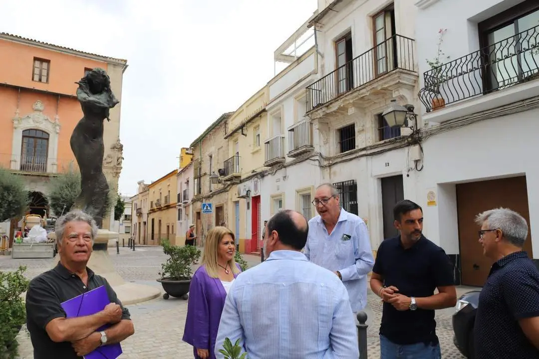 La alcaldesa ha visitado la calle Empedrada con motivo del inicio de las obras - jerez.es