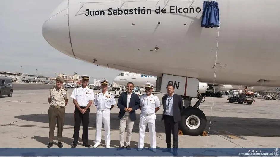 El avi&oacute;n con el nombre del navegante vasco. - Armada