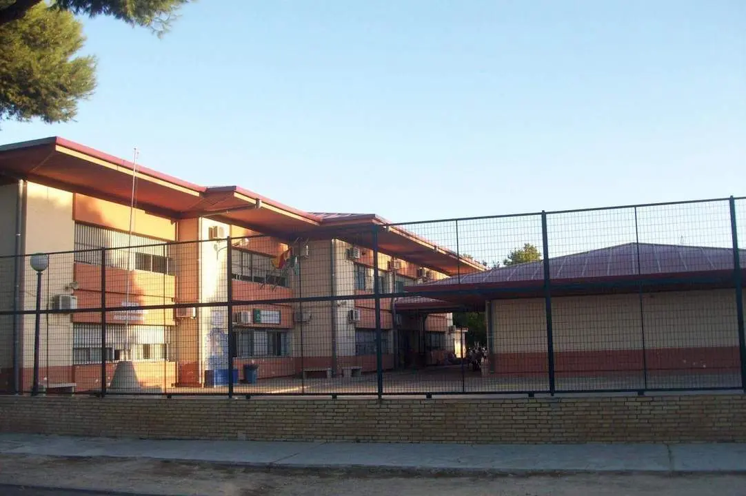 La Junta ha retirado amianto del CEIP Vara del Rey en Sevilla. - JUNTA DE ANDALUCIA