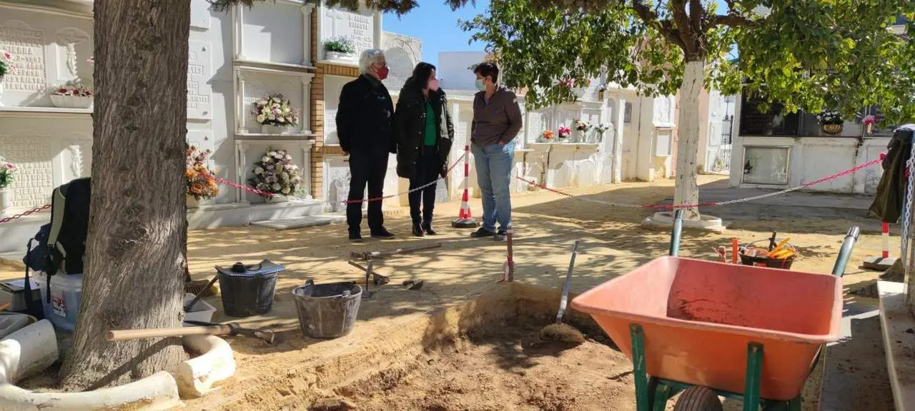 Fosa com&uacute;n en Espartinas. - EP