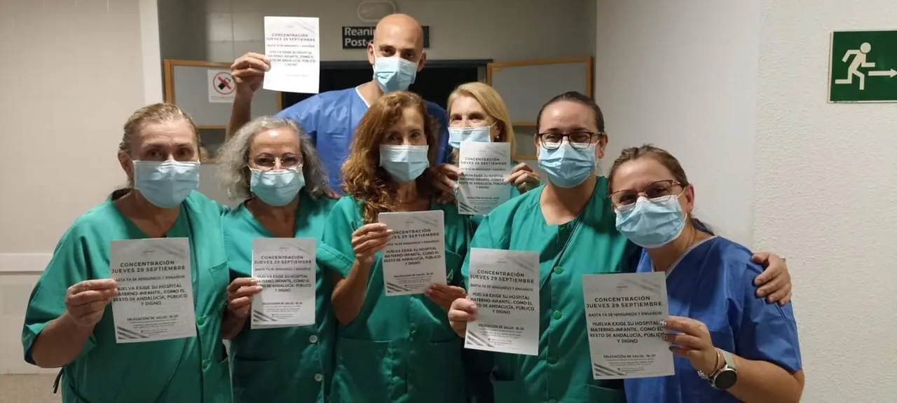 Sanitarios muestran su apoyo a la concentraci&oacute;n. - ONUSAP