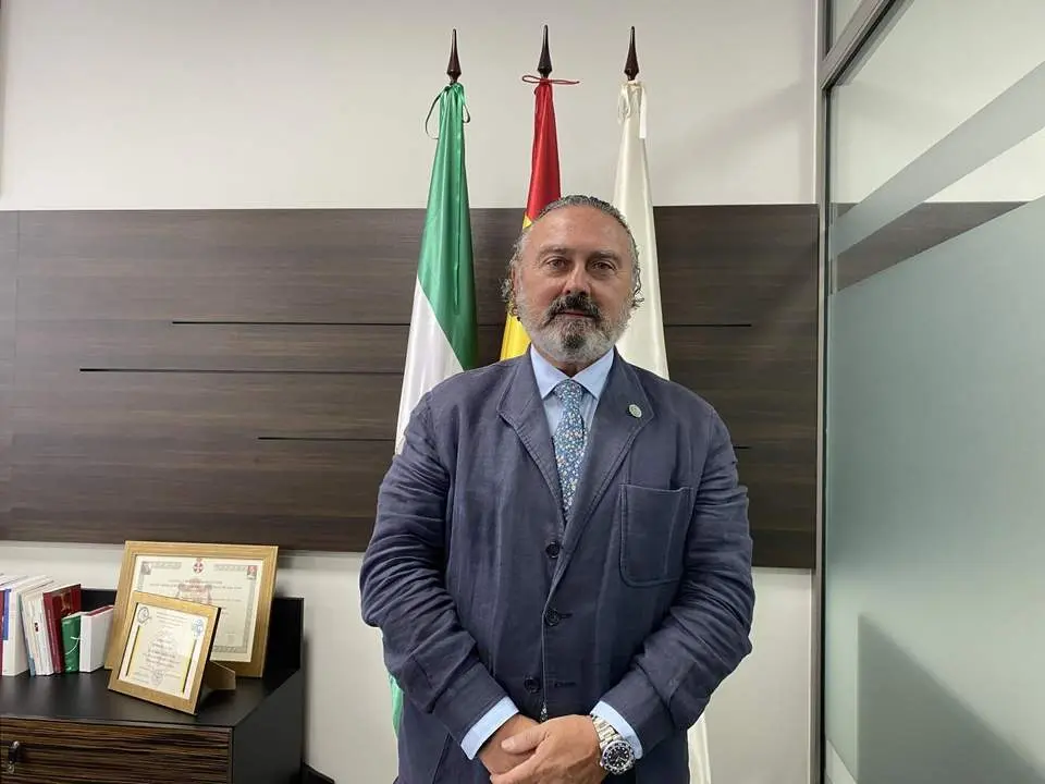 Doctor &Aacute;ngel Carrero, presidente del colectivo. -  Colegio Oficial de Dentistas de C&aacute;diz