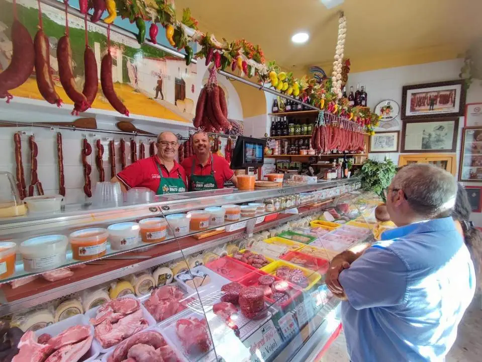 Carnicer&iacute;a de Paco Melero. - Barriento