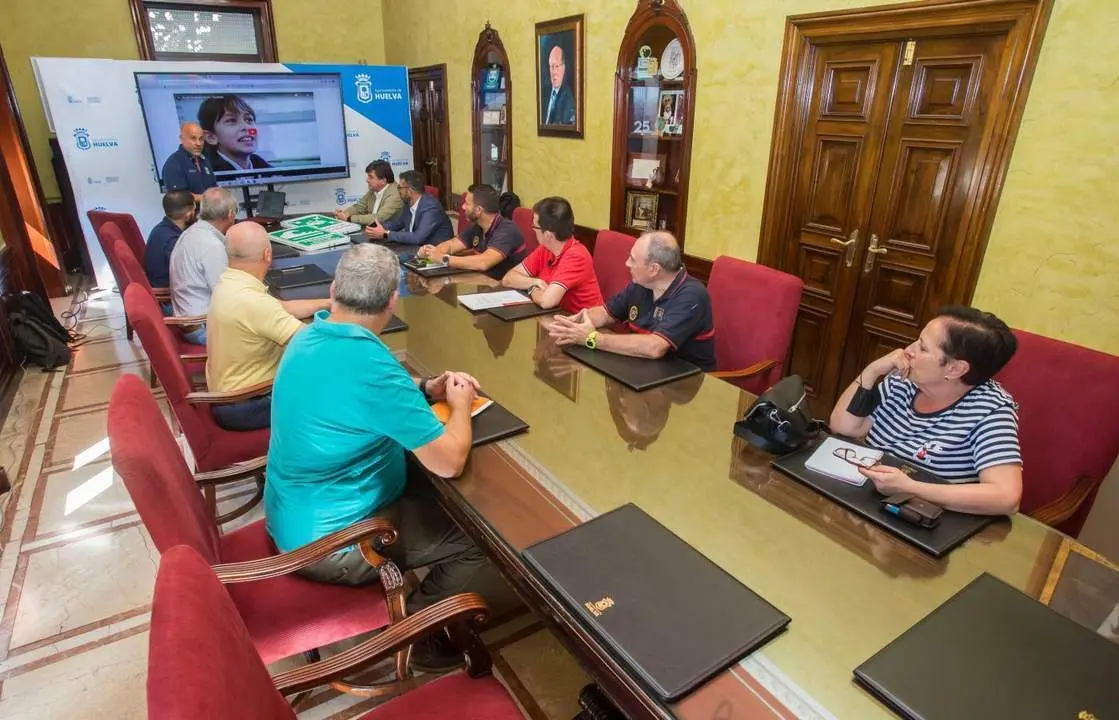 Reuni&oacute;n con el equipo de trabajo del plan de tsunami. - VH