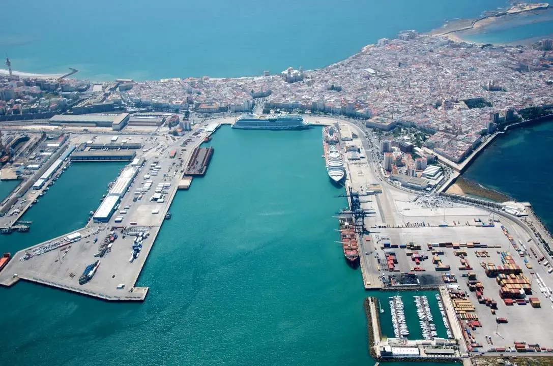 La subvenci&oacute;n europea permitir&aacute; a la APBC ejecutar la segunda fase de la Nueva Terminal de Contenedores. - E. P.
