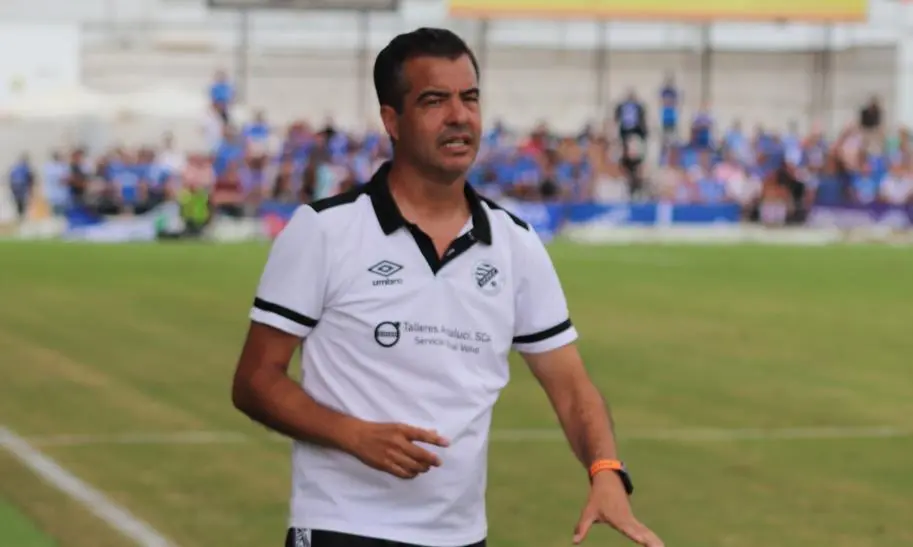 P&eacute;rez Herrera, durante el partido contra el Sanluque&ntilde;o - xerezdfc.com