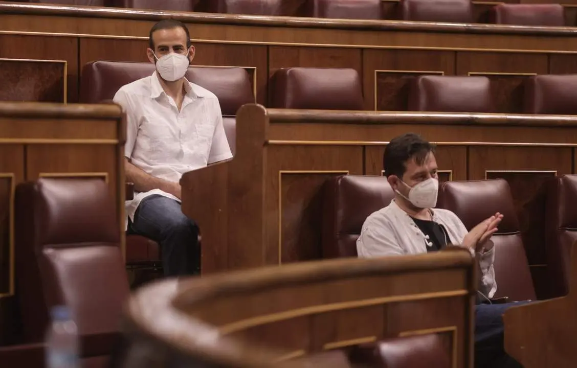 El nuevo diputado de Unidas Podemos en el Congreso que ha tomado posesi&oacute;n para dicho cargo en esta sesi&oacute;n, Miguel &Aacute;ngel Bustamante. - ARCHIVO