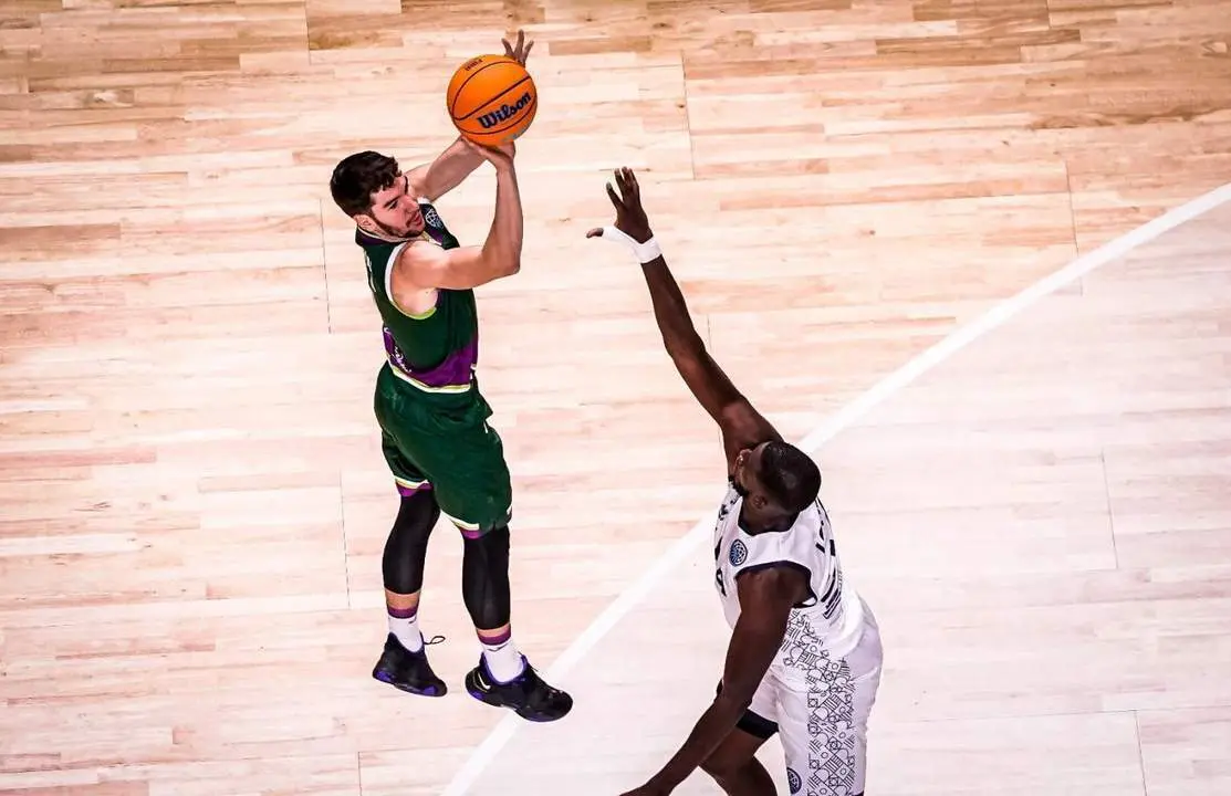 Resulta llamativo que Brizuela (8,2 puntos) sea el cuarto m&aacute;ximo anotador del equipo. Tiene por delante a Osetkowski, Carter y Djedovic. - UNICAJA CB