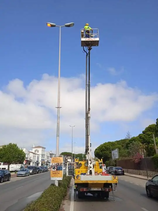 Instalaci&oacute;n de luminaria.  - Viva. 