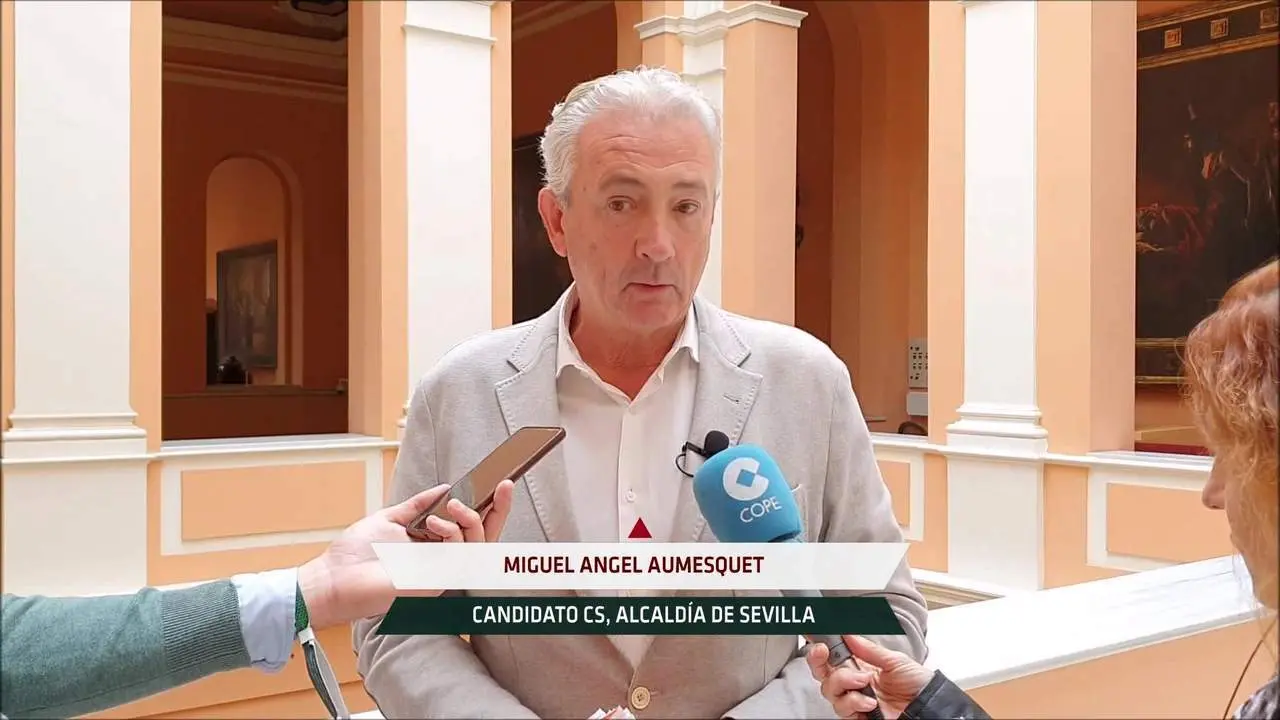 Aumesquet, dispuesto a "tender puentes" con el alcalde de Sevilla "sin cheques en blanco"