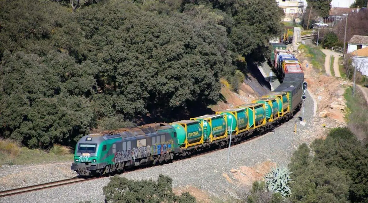 Uno de los trenes de Multirail. - Multirail