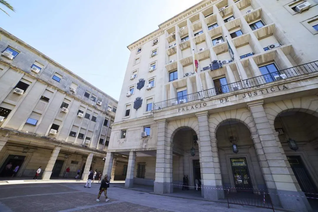 La Audiencia Provincial de Sevilla. - Archivo