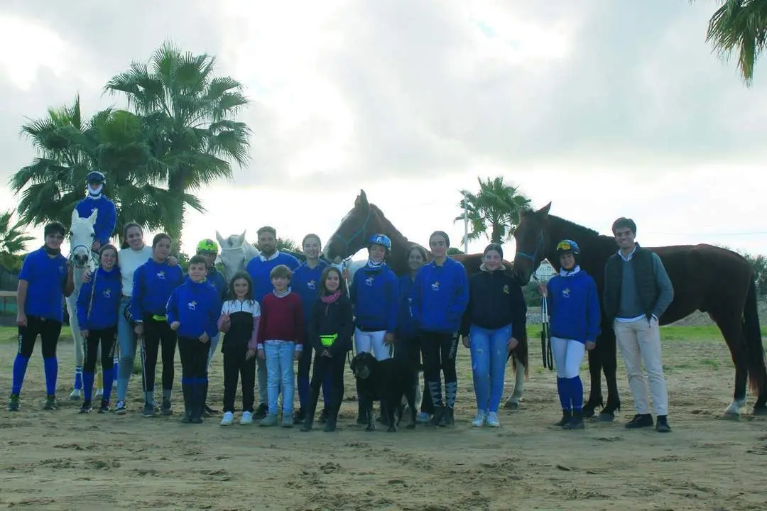 El Club-Al Mesquid Stable, presente en las Carreritas de Sanl&uacute;car de Barrameda - Ra&uacute;l J. Bustillos