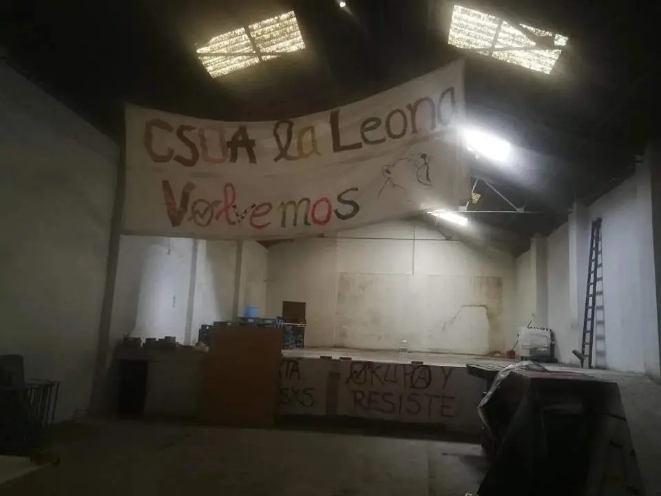 Nave municipal ocupada en Miraflores. - CSOA LA LEONA