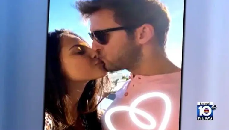 B&aacute;rbara Chayo y Kevin Abadi. - Local10.com