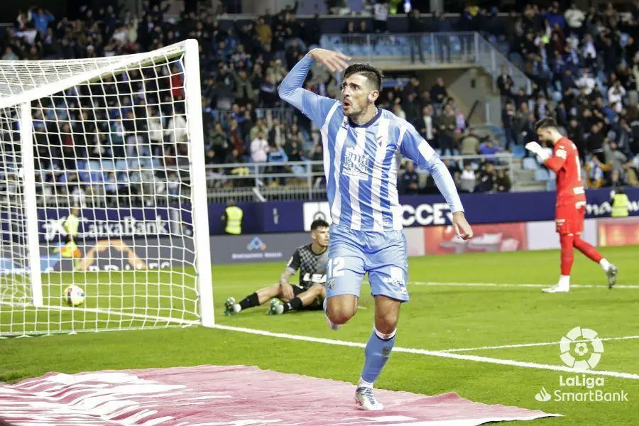 Chavarr&iacute;a fue el salvador del M&aacute;laga CF ante el Alav&eacute;s. - LALIGA