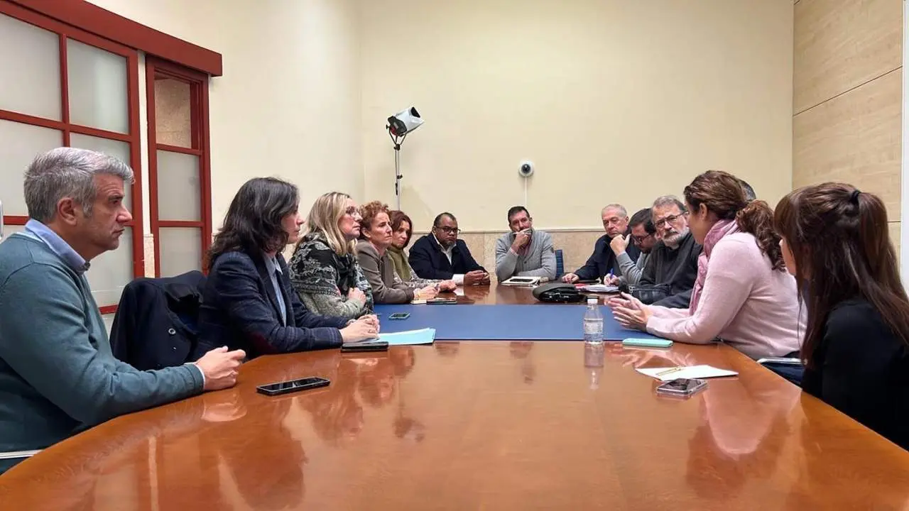 Reuni&oacute;n sobre la Casa de Pescadores. - A. I.