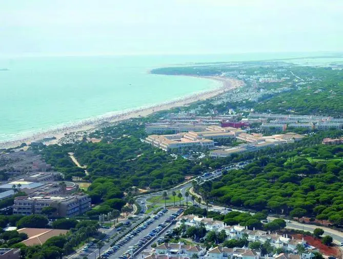La Junta y Chiclana avanzan en la redacci&oacute;n de los documentos - VIVA