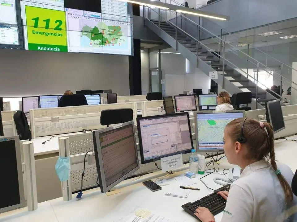 Imagen de una sala de coordinaci&oacute;n de Emergencias 112. - Viva Ja&eacute;n.