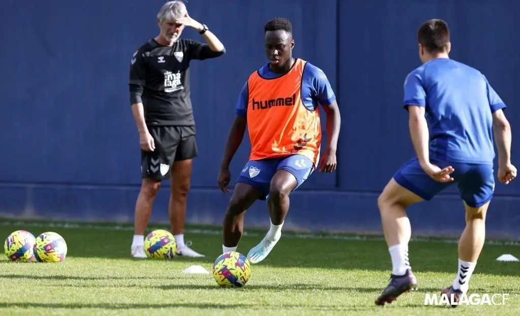 El extremo Arvin Appiah complet&oacute; su segundo entrenamiento.  - 