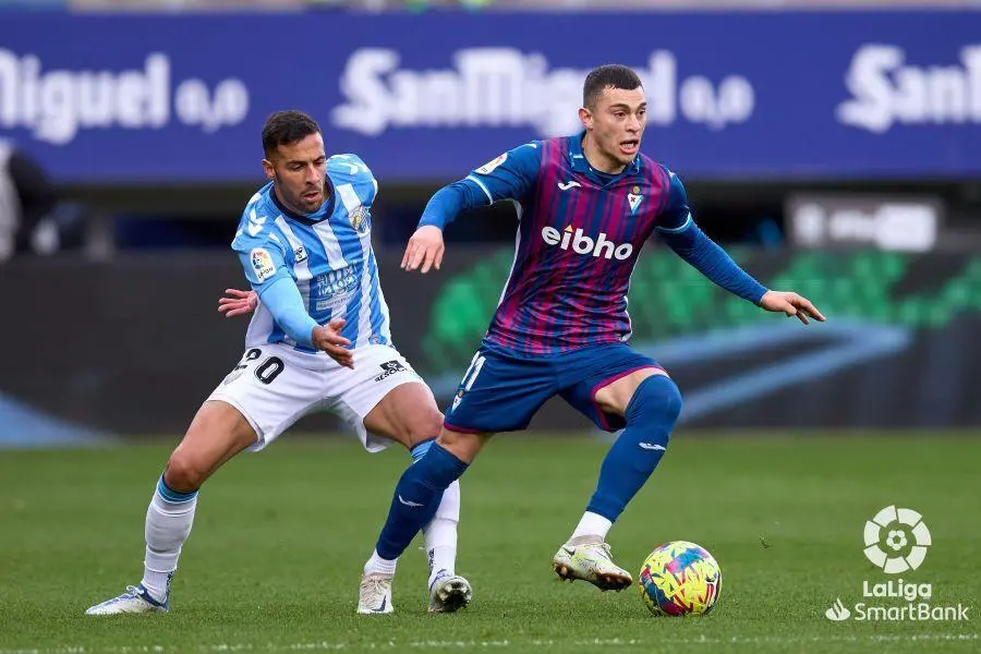 Rahmani, ante su exequipo. - LALIGA