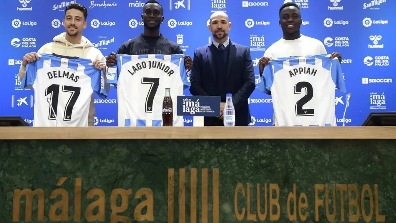 Delm&aacute;s, Lago y Appiah, junto a Manolo Gaspar. - MCF