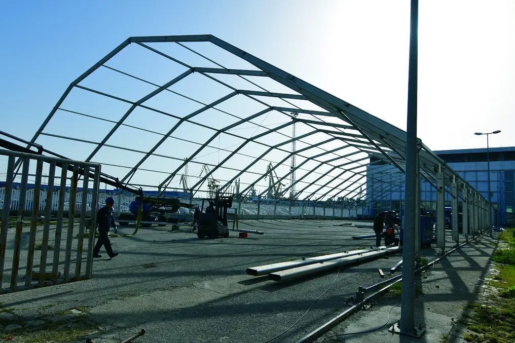 Imagen del montaje de la carpa de Carnaval en una edici&oacute;n anterior. - Eulogio Garc&iacute;a