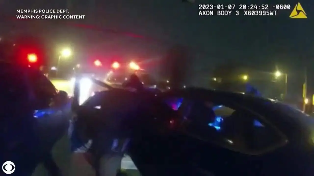 La paliza de varios polic&iacute;as a un joven afroamericano causa indignaci&oacute;n en Estados Unidos