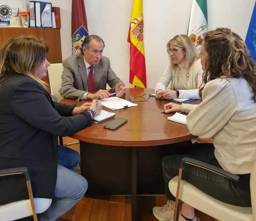 Reuni&oacute;n con el AMPA del CEIP La Barrosa - VIVA