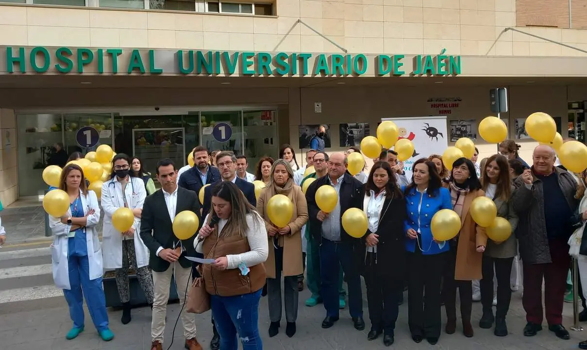 Globos amarillos al cielo de Ja&eacute;n con motivo del D&iacute;a del Ni&ntilde;o con C&aacute;ncer