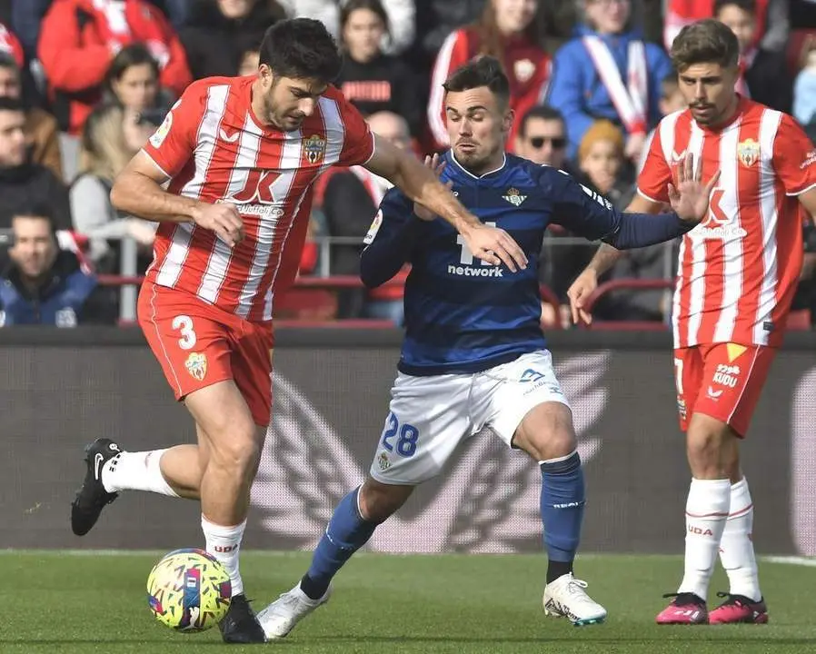 El canterano del Betis, Rodri, durante el partido de esta jornada. - efe