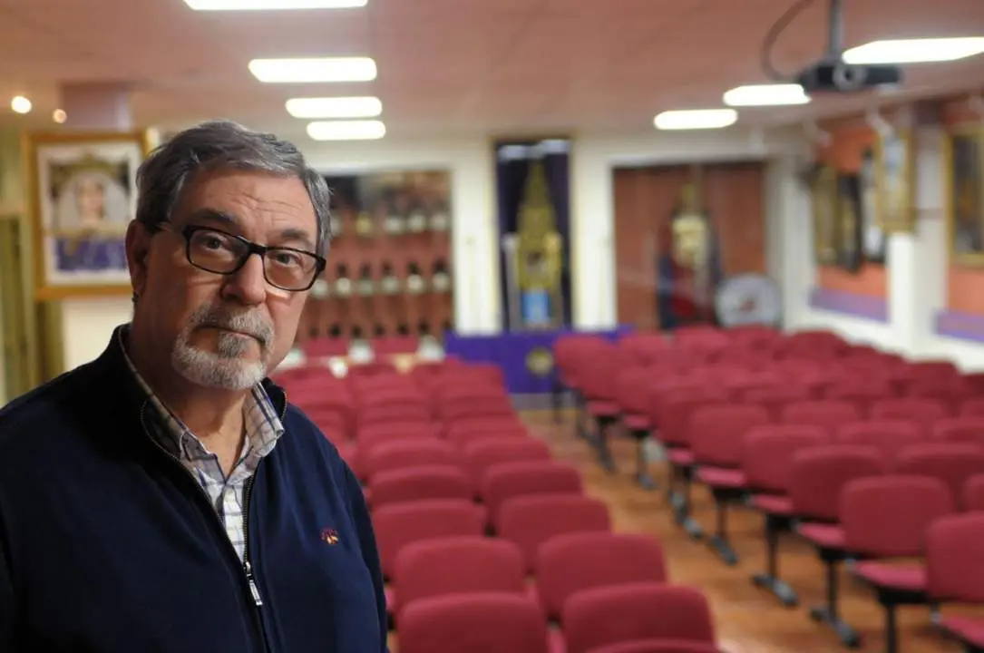 Francisco Sierra, en la Agrupaci&oacute;n de Cofrad&iacute;as. - Viva Ja&eacute;n.
